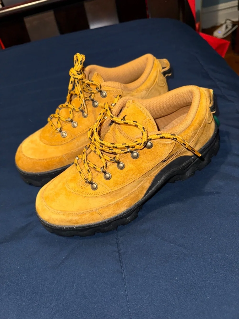 Nike Wmns Lahar Low 'Wheat'